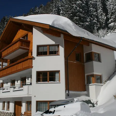 Antonia Apartment *